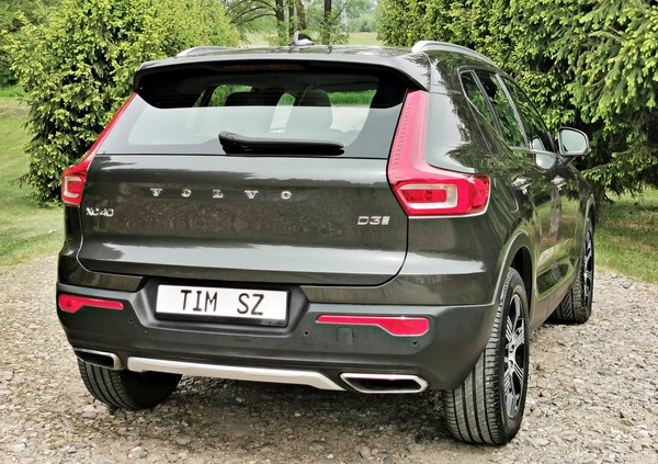 Volvo XC 40 cena 116800 przebieg: 122000, rok produkcji 2019 z Świdnica małe 742